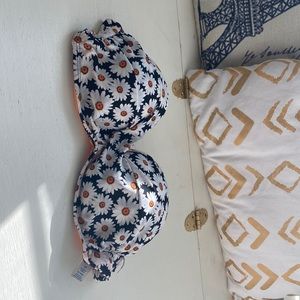 ruebleu by rue 21- Retro Daisy Swimsuit Top